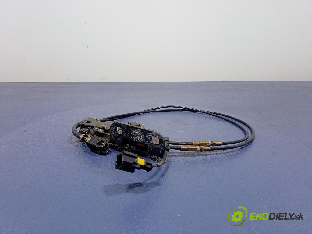 Peugeot 206 2006 zámek Klapky: kufr