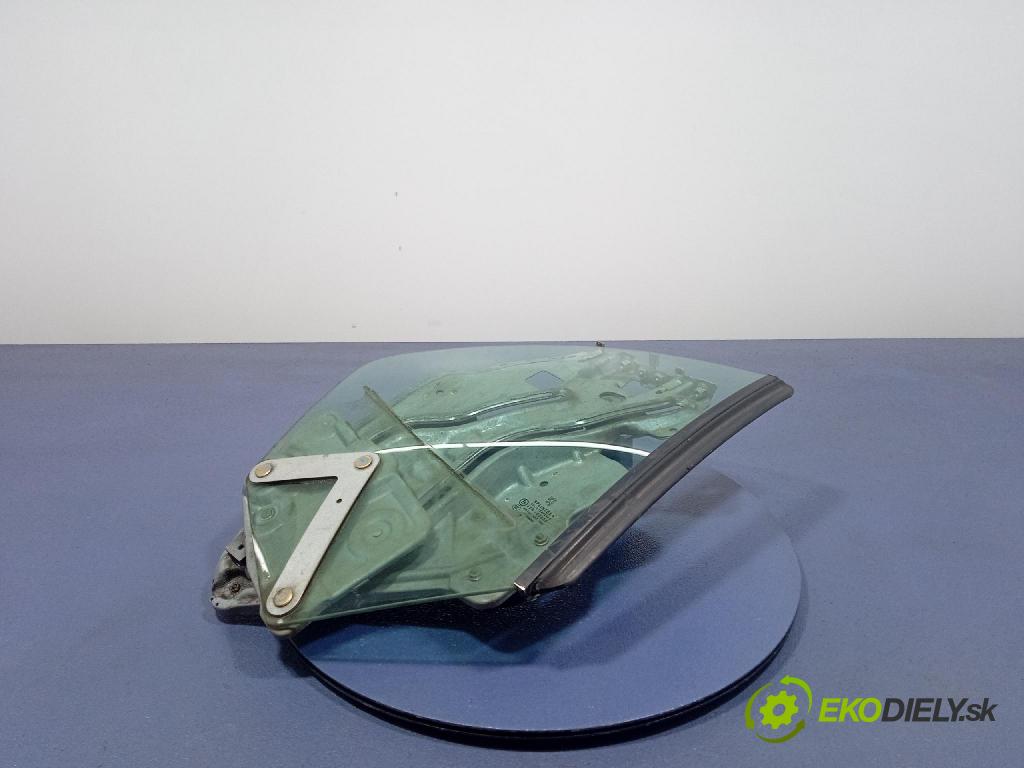 Peugeot 206 2006 mechanismus stahování Sklenka: Zad: v pravo: 9636597280