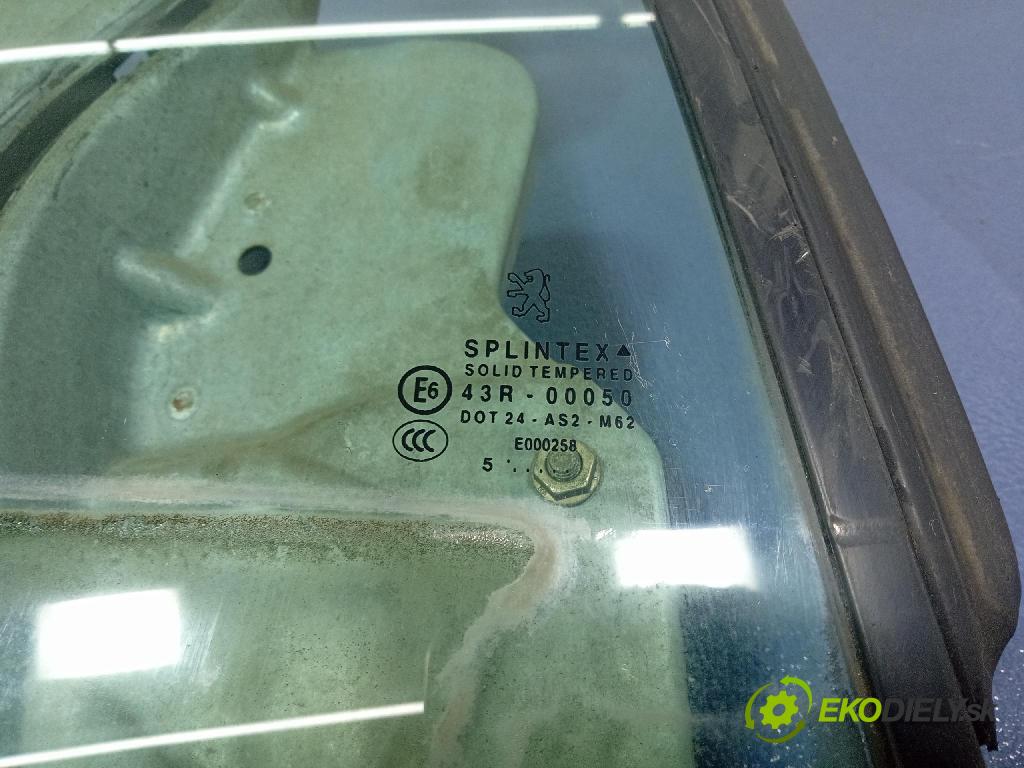 Peugeot 206 2006 mechanismus stahování Sklenka: Zad: v pravo: 9636597280
