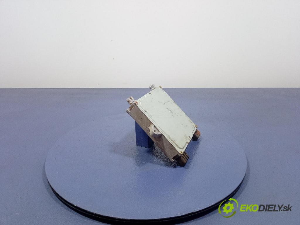 Honda Cr-v 2001 řídící jednotka Motor: 37820-PHK-G21