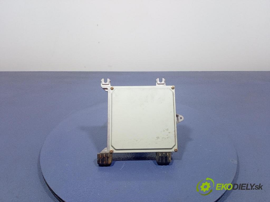 Honda Cr-v 2001 řídící jednotka Motor: 37820-PHK-G21