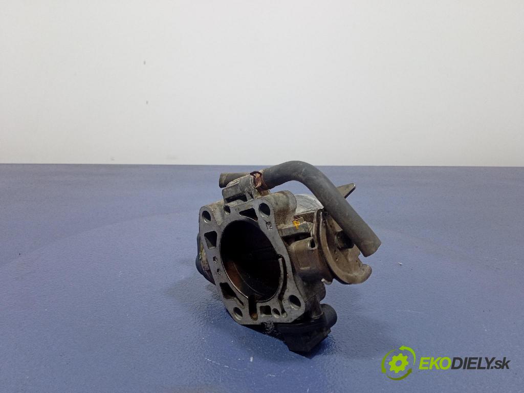 Honda Cr-v 2001 škrticí klapka