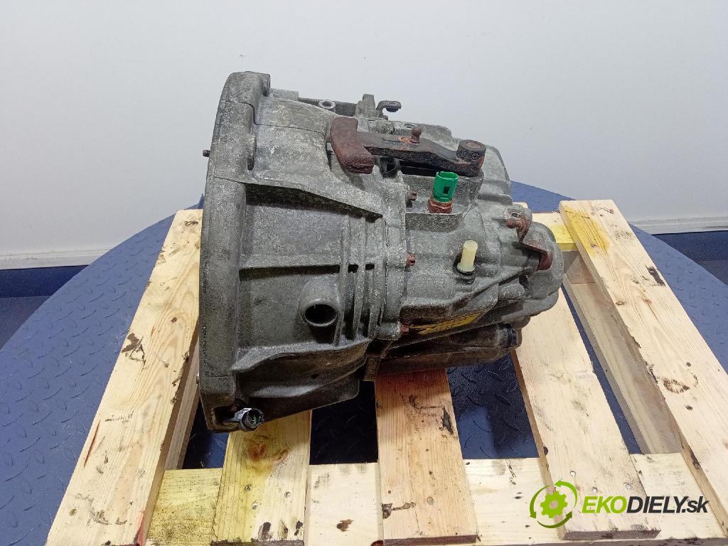 Opel Vivaro 2004 převodovka Ozubené kola: Manualna PK6 025