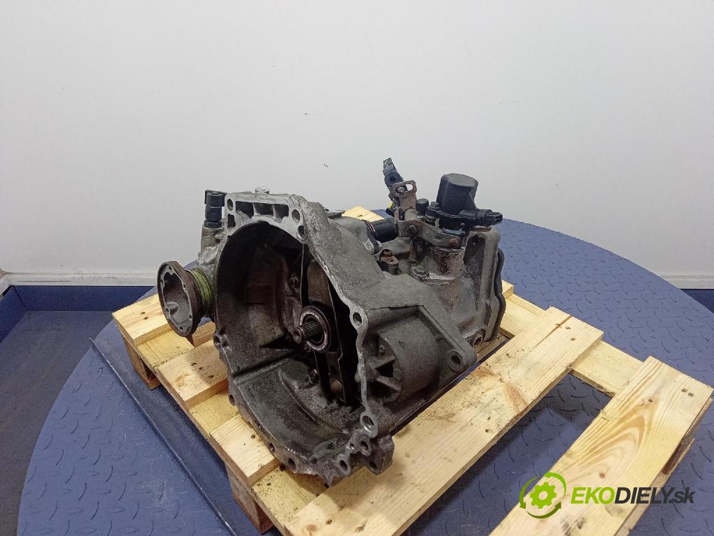 Volkswagen Golf 1998 převodovka Ozubené kola: Manualna DBZ