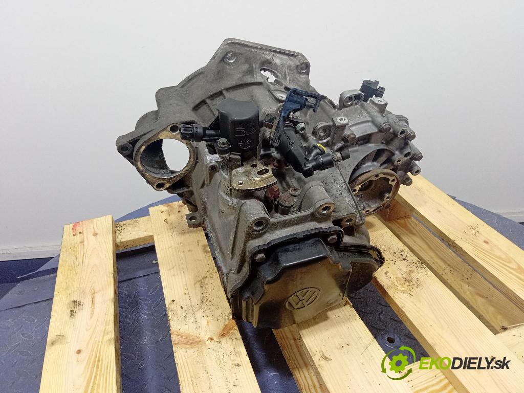 Volkswagen Golf 1998 převodovka Ozubené kola: Manualna DBZ