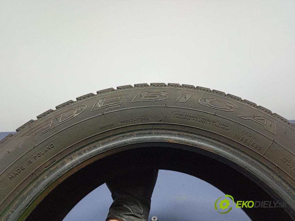 Volkswagen Golf 1998 pneumatiky: Zima 4038526073877