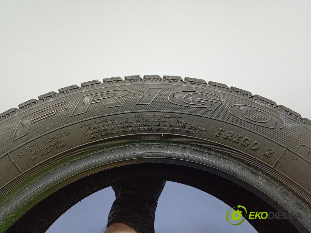 Volkswagen Golf 1998 pneumatiky: Zima 4038526073877