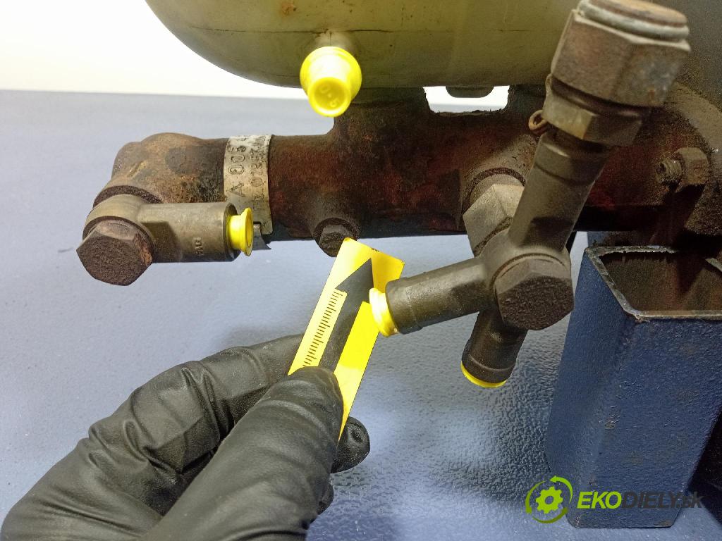 Mercedes 614d vario 1997 servo Brzdy: 0034303430