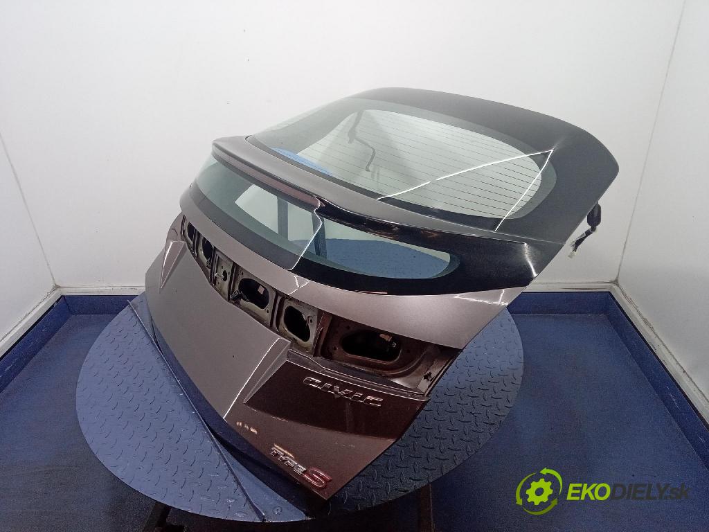 Honda Civic 2011 zadní dveře kufra: kufr