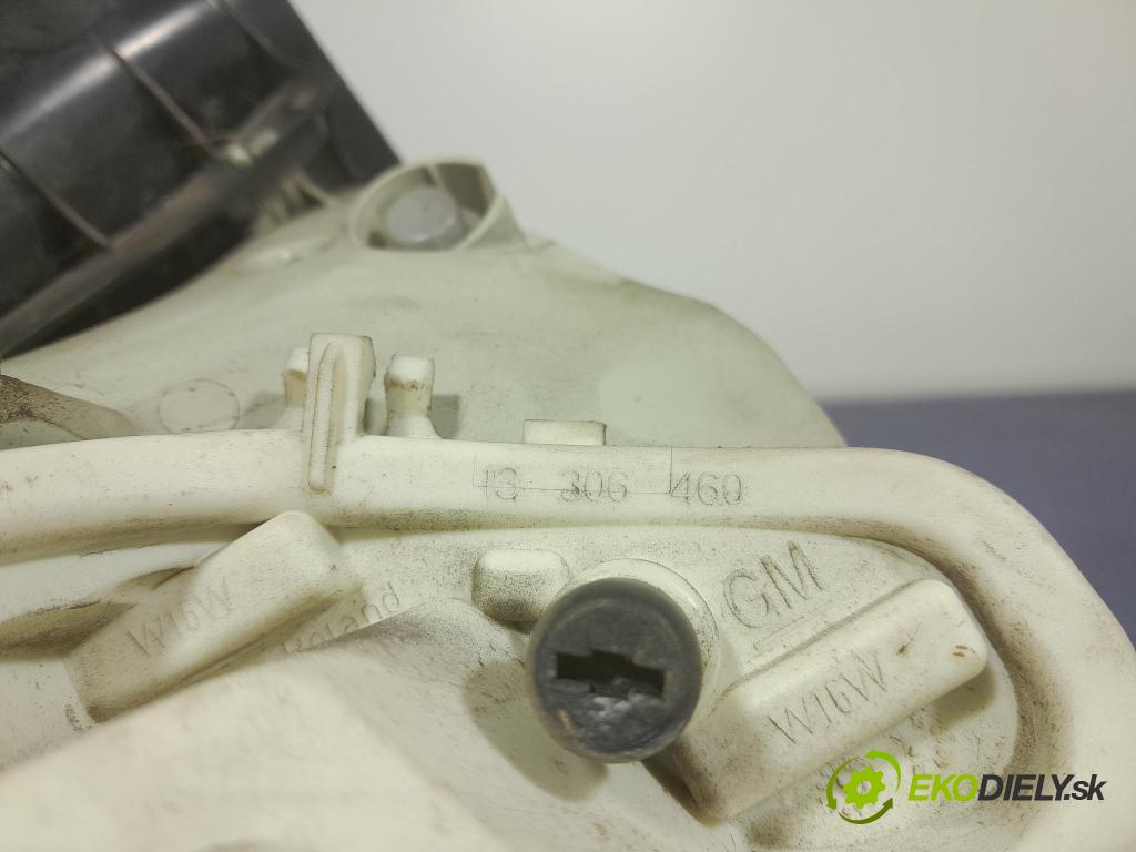 Opel Astra 2011 světlo Zad: Práva: Mimo: