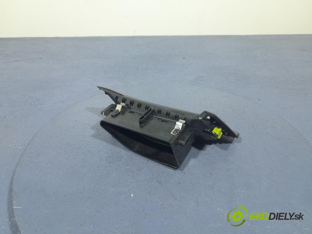 Skoda Octavia 2023 Mřížky Proud vzduchu Vzduch: 5E4819701B