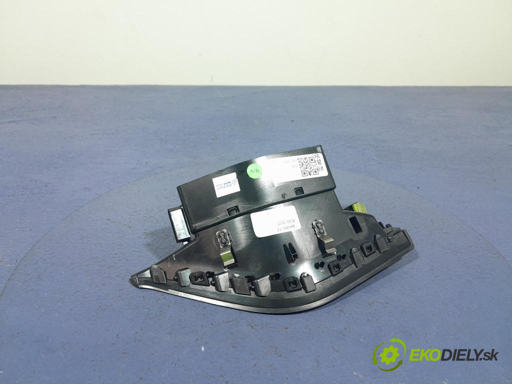 Skoda Octavia 2023 Mřížky Proud vzduchu Vzduch: 5E4819701B