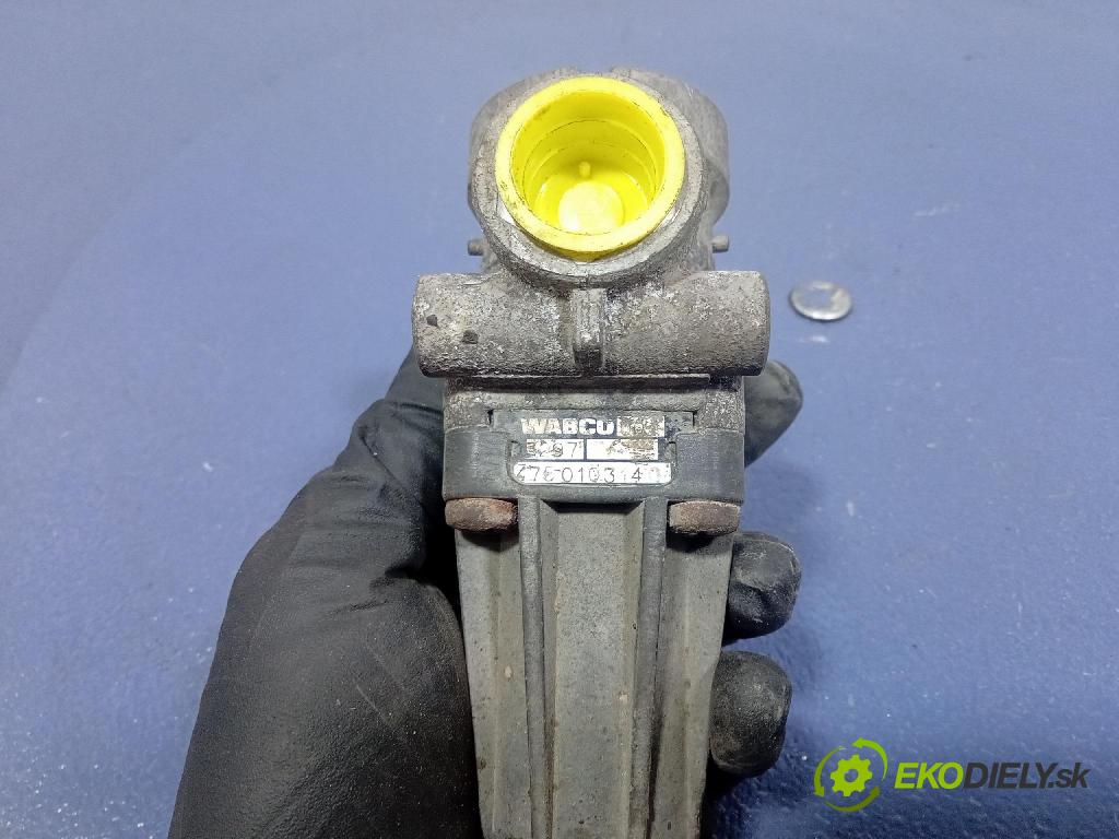 Mercedes 614d vario 1997 Kompresor Vzduch: 4750103140