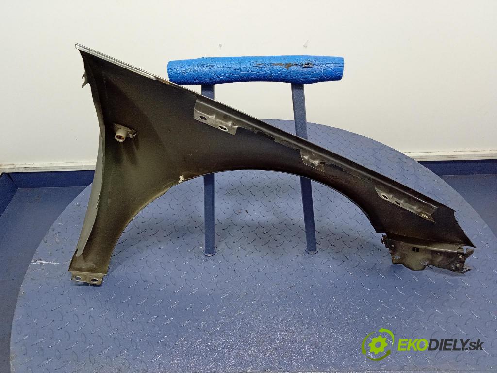 Opel Insignia 2011 blatník Predné Vľavo: