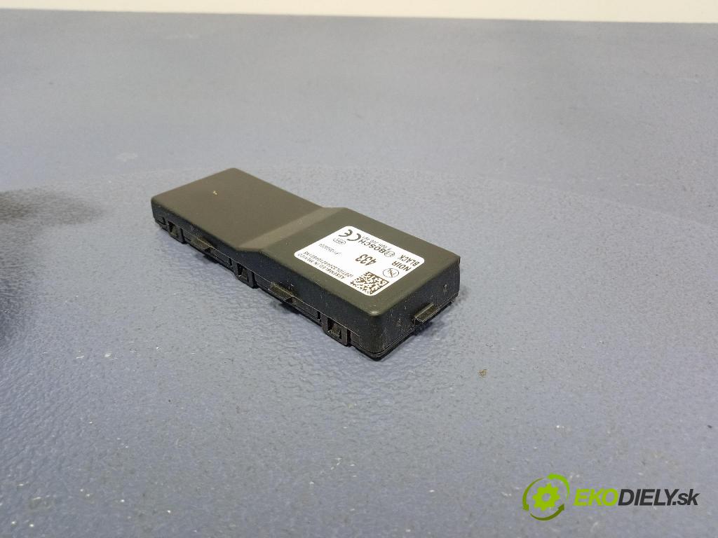 Opel Insignia 2011 řídící jednotka Zámek F00HJ00491