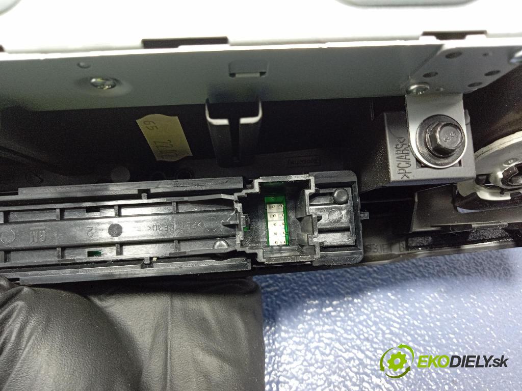 Opel Insignia 2011 displej Radio / GPS 22764032