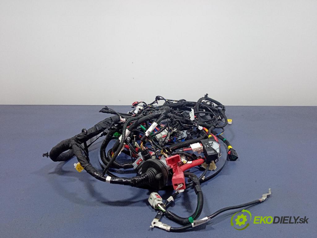 Tesla Model y 0 instalace Elektrický: 1933901-04