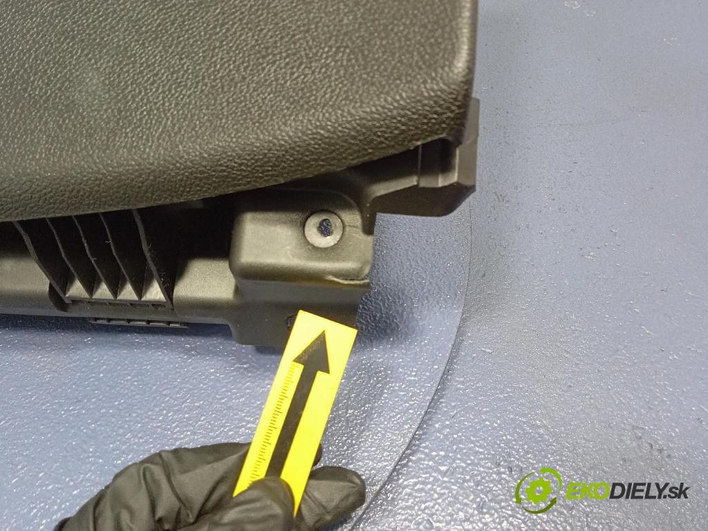 Opel Zafira 2016 kastlík 1130242X