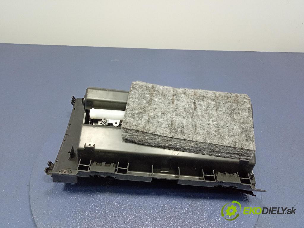 Opel Zafira 2016 kastlík 1130242X