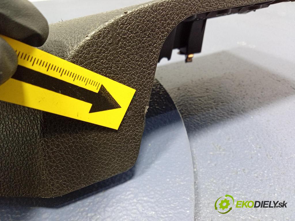 Opel Zafira 2016 kryt Plast: Interiéry: 13289775