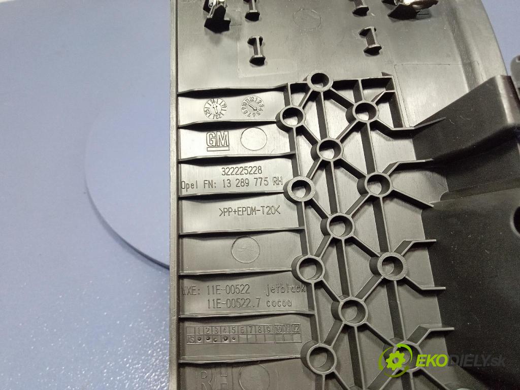 Opel Zafira 2016 kryt Plast: Interiéry: 13289775