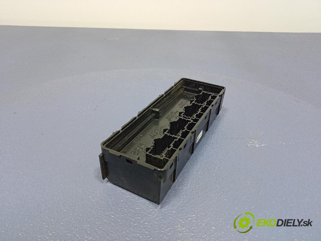 Opel Zafira 2016 řídící jednotka 13586728