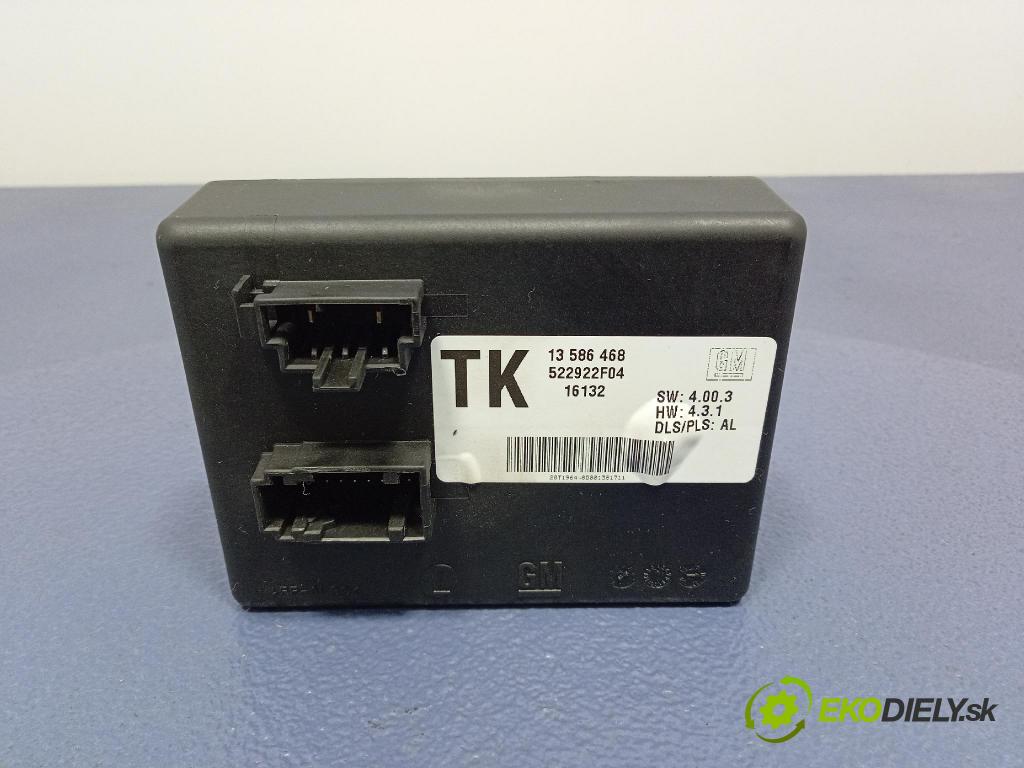 Opel Zafira 2016 řídící jednotka Světel: 13586468