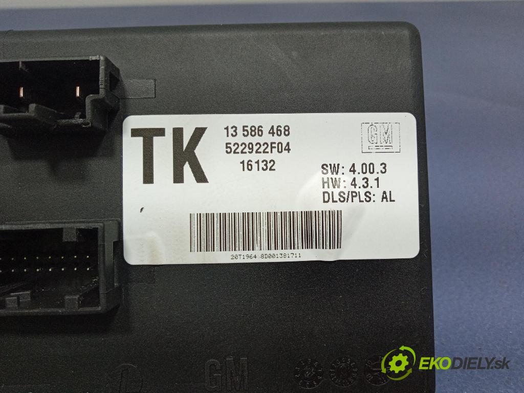 Opel Zafira 2016 řídící jednotka Světel: 13586468