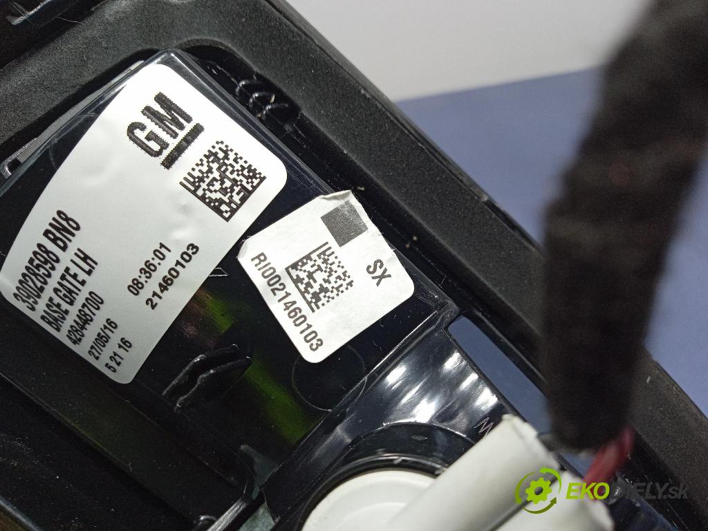 Opel Zafira 2016 světlo Zad: levá Uvnitř 39028598BN8