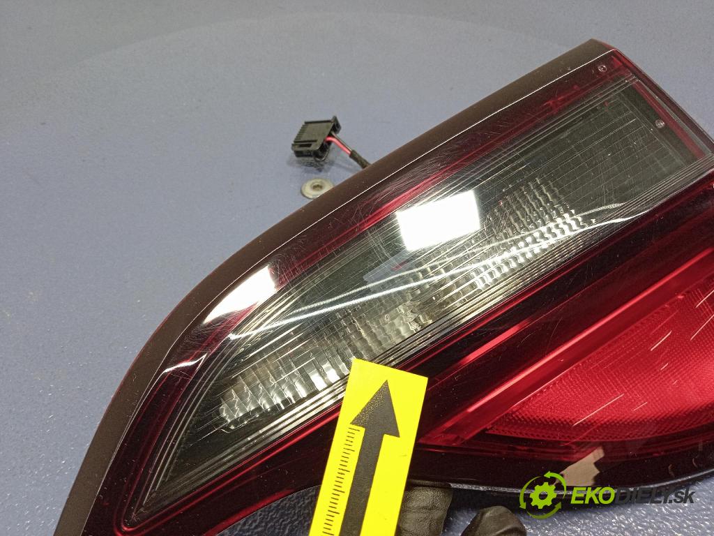 Opel Zafira 2016 světlo Zad: levá Uvnitř 39028598BN8