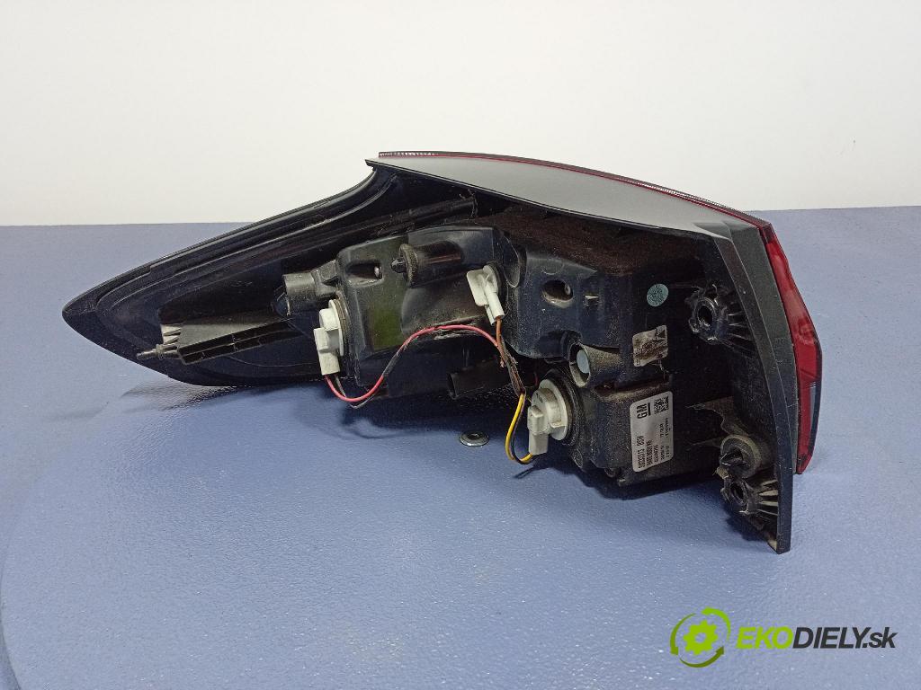 Opel Zafira 2016 světlo Zad: Práva: Mimo: 39033313