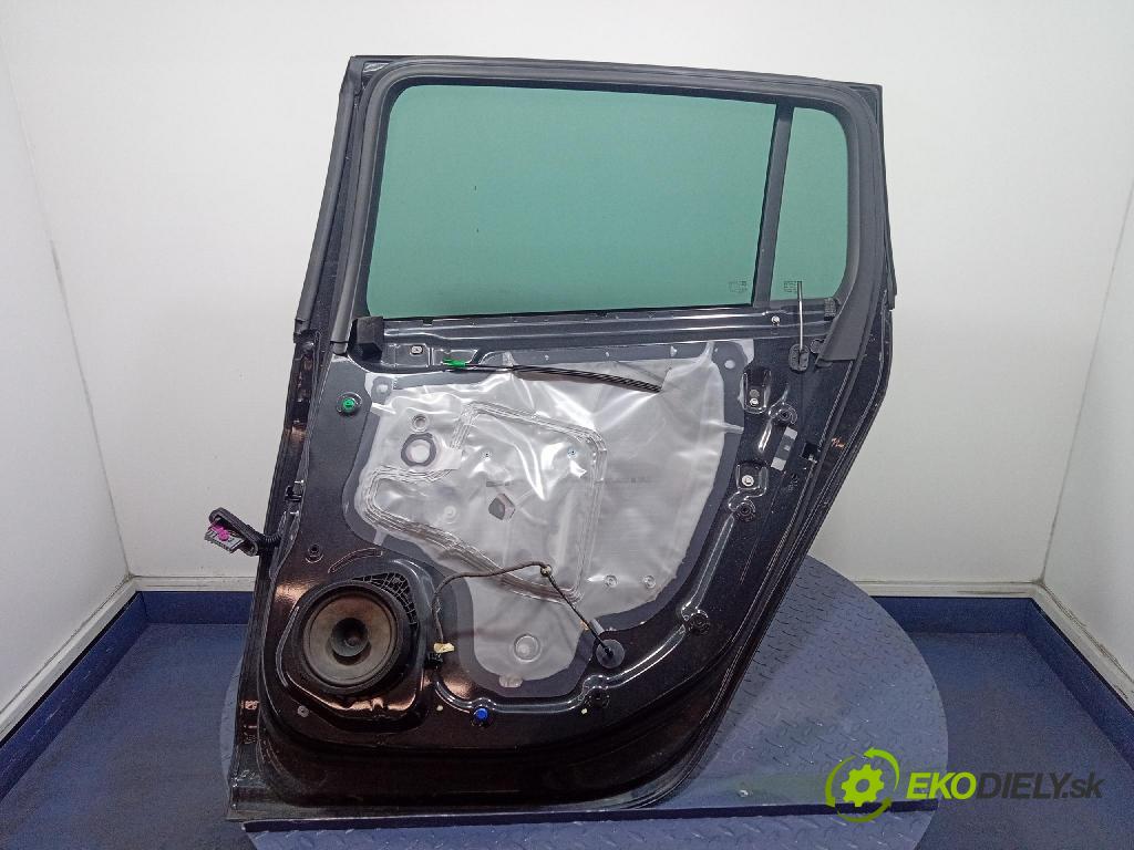 Opel Zafira 2016 dveře Zad: prave 