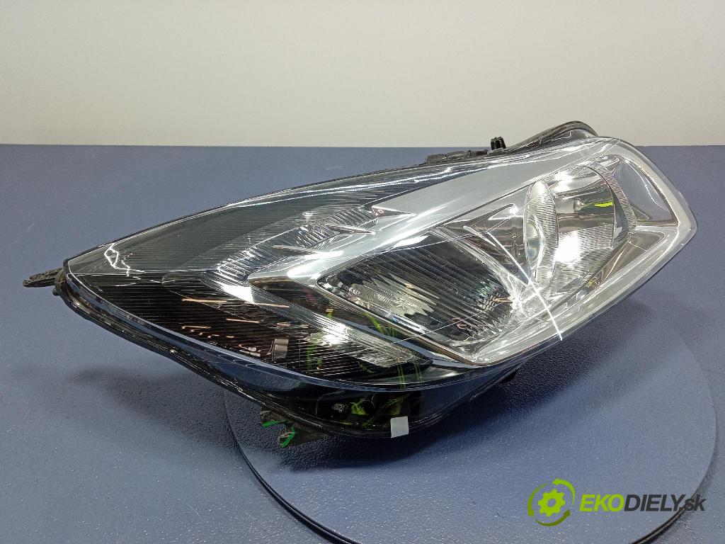 Opel Insignia 2011 světlo v pravo: 1ZT0096302