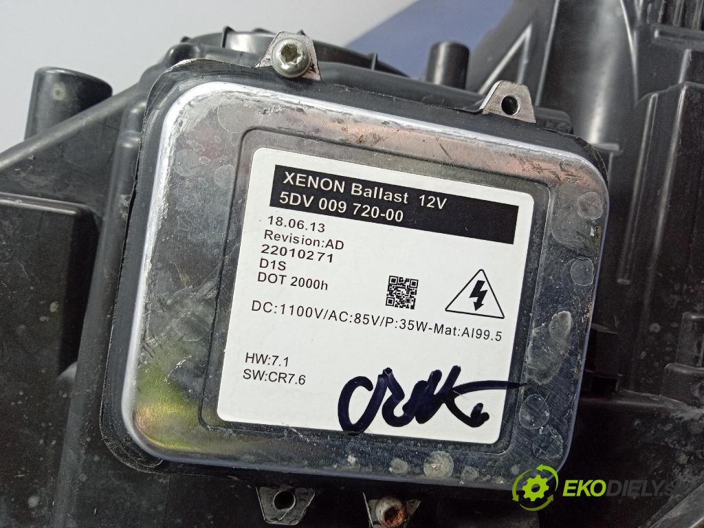 Opel Insignia 2011 světlo v pravo: 1ZT0096302