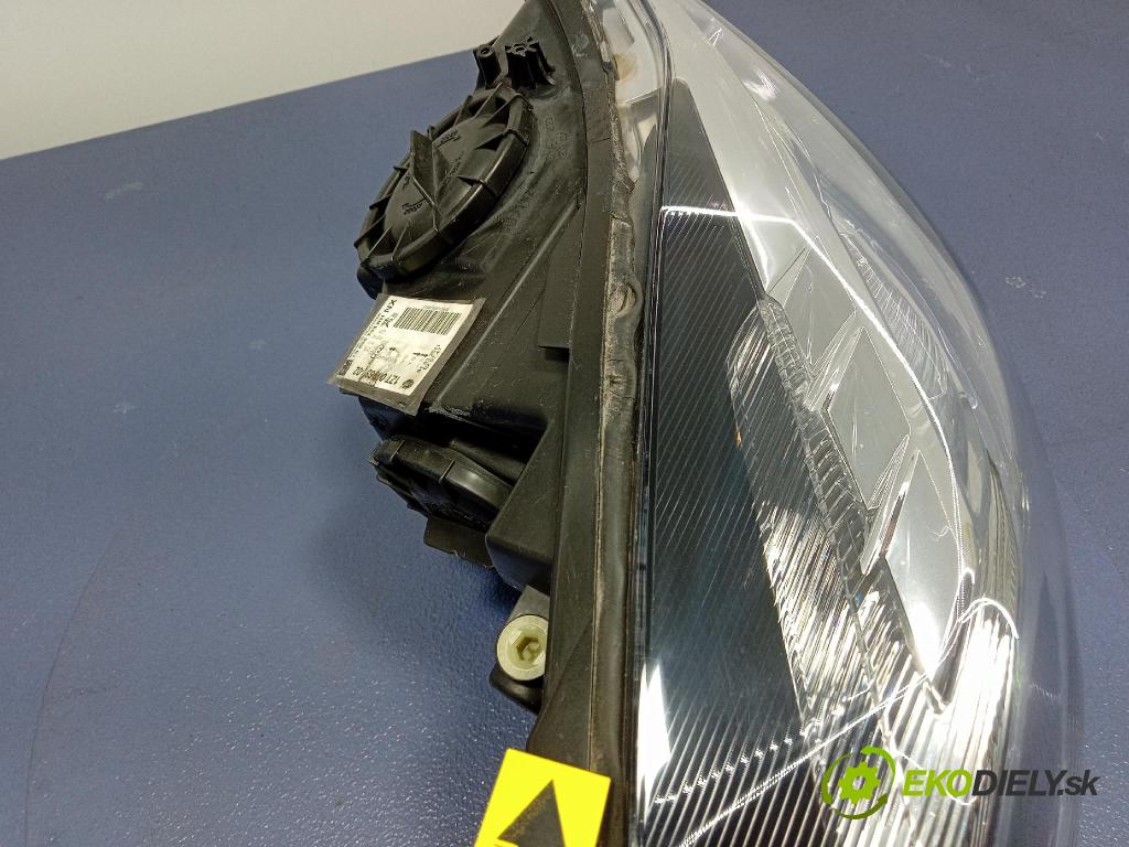 Opel Insignia 2011 světlo v pravo: 1ZT0096302