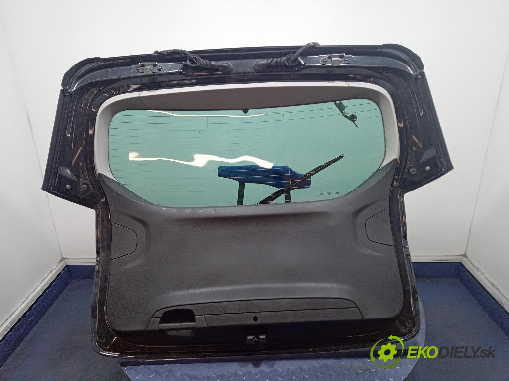 Opel Zafira 2016 zadní dveře kufra: kufr 