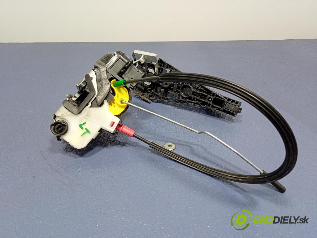 Opel Zafira 2016 zámek dveře Zad: Levý: 13579557