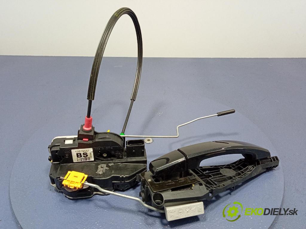 Opel Zafira 2016 zámek dveře Zad: Levý: 13579557