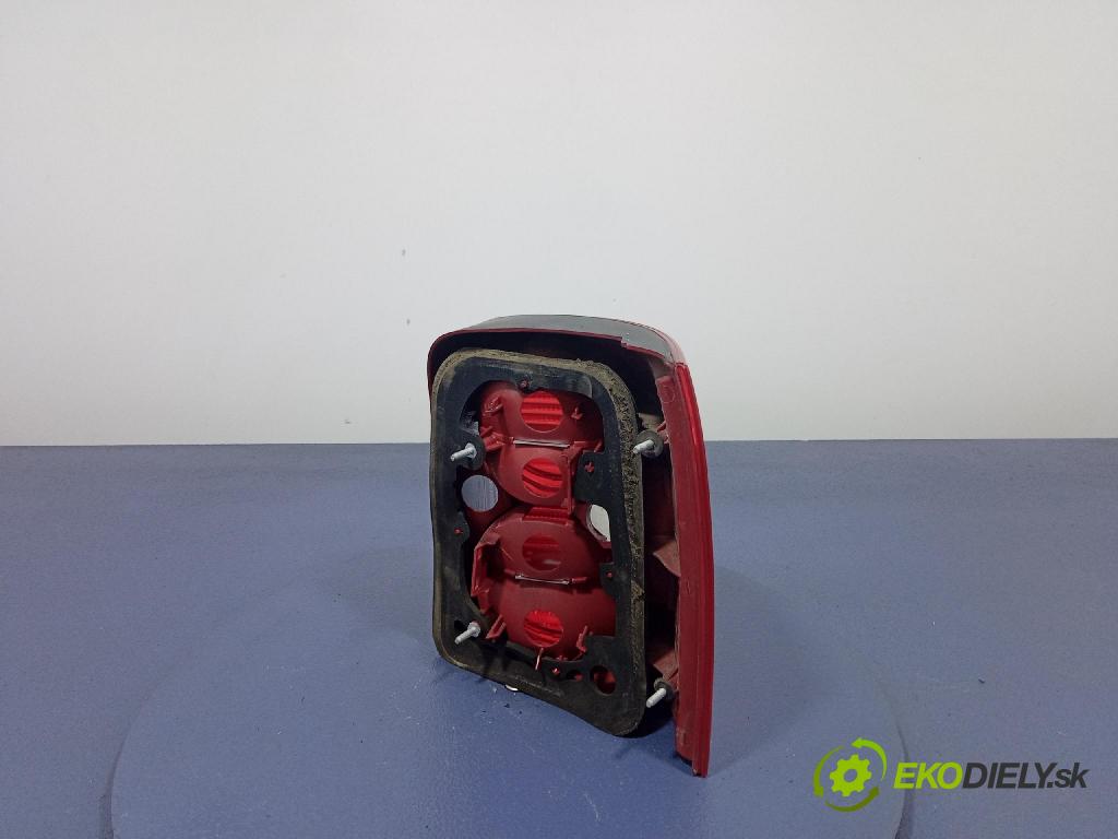 Vw Passat 2004 světlo Zad: levá Mimo: 441-19611L