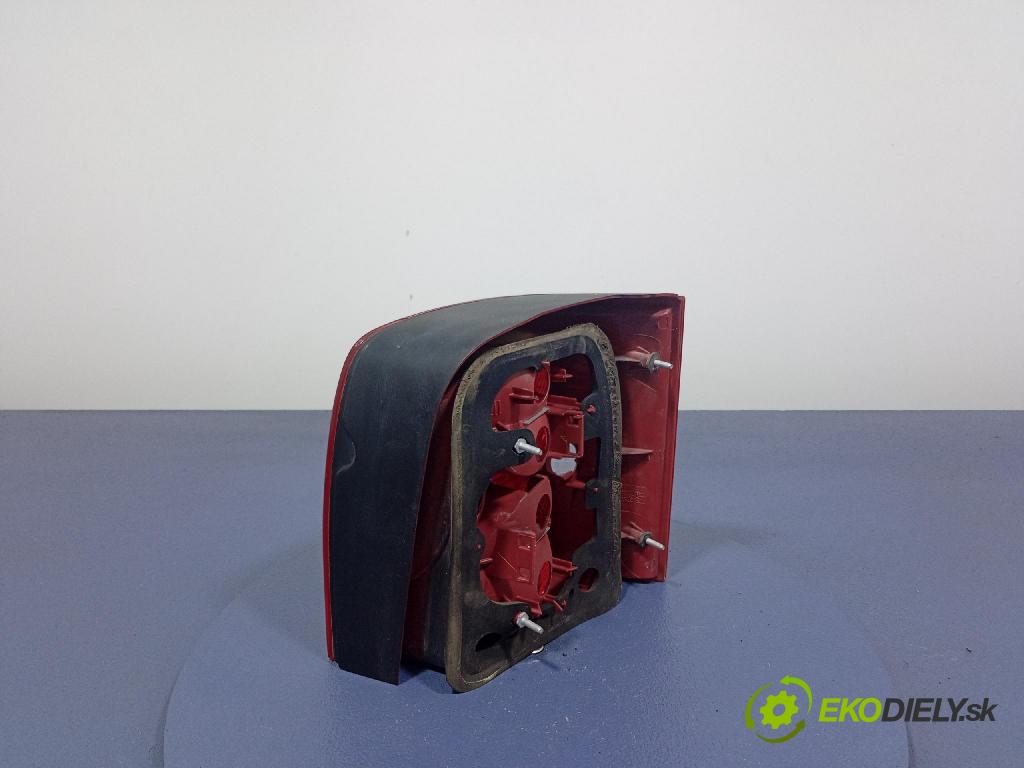 Vw Passat 2004 světlo Zad: levá Mimo: 441-19611L