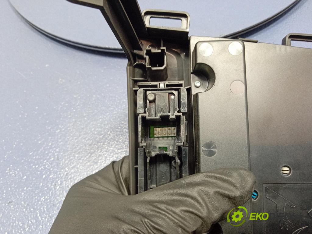 Opel Zafira 2016 Radio I Navigace: 13474064