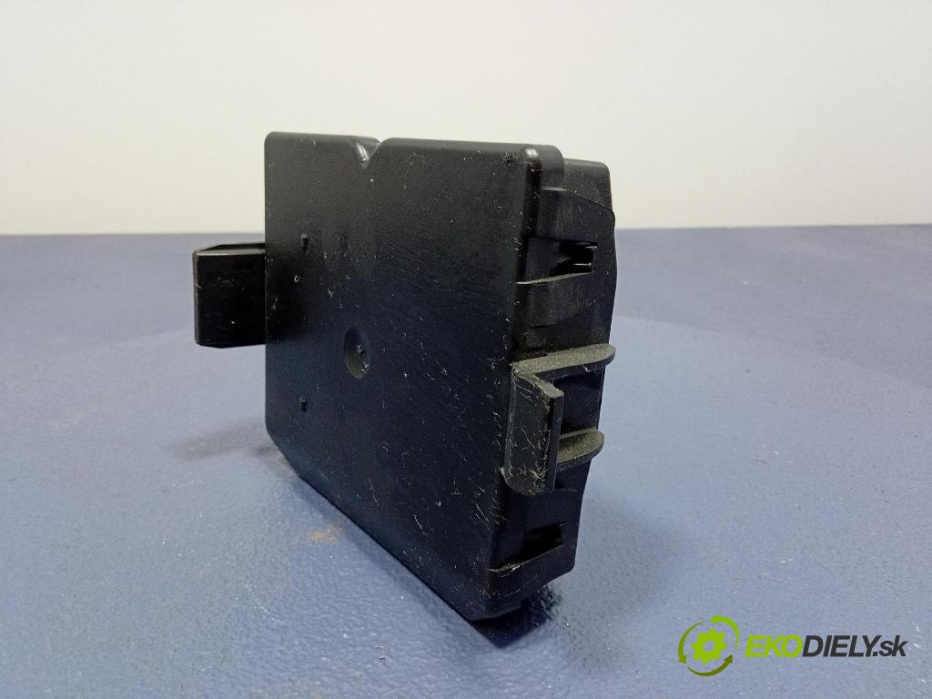 Opel Insignia 2011 řídící jednotka 20980449