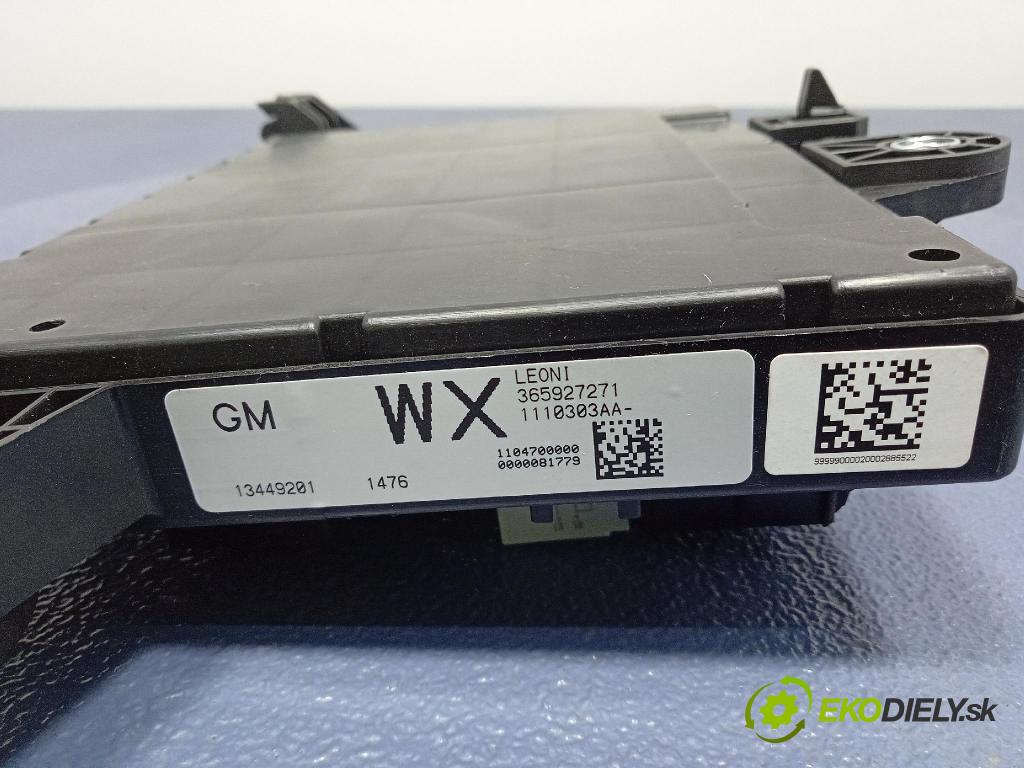 Opel Zafira 2016 skříňka Pojistky 13449201