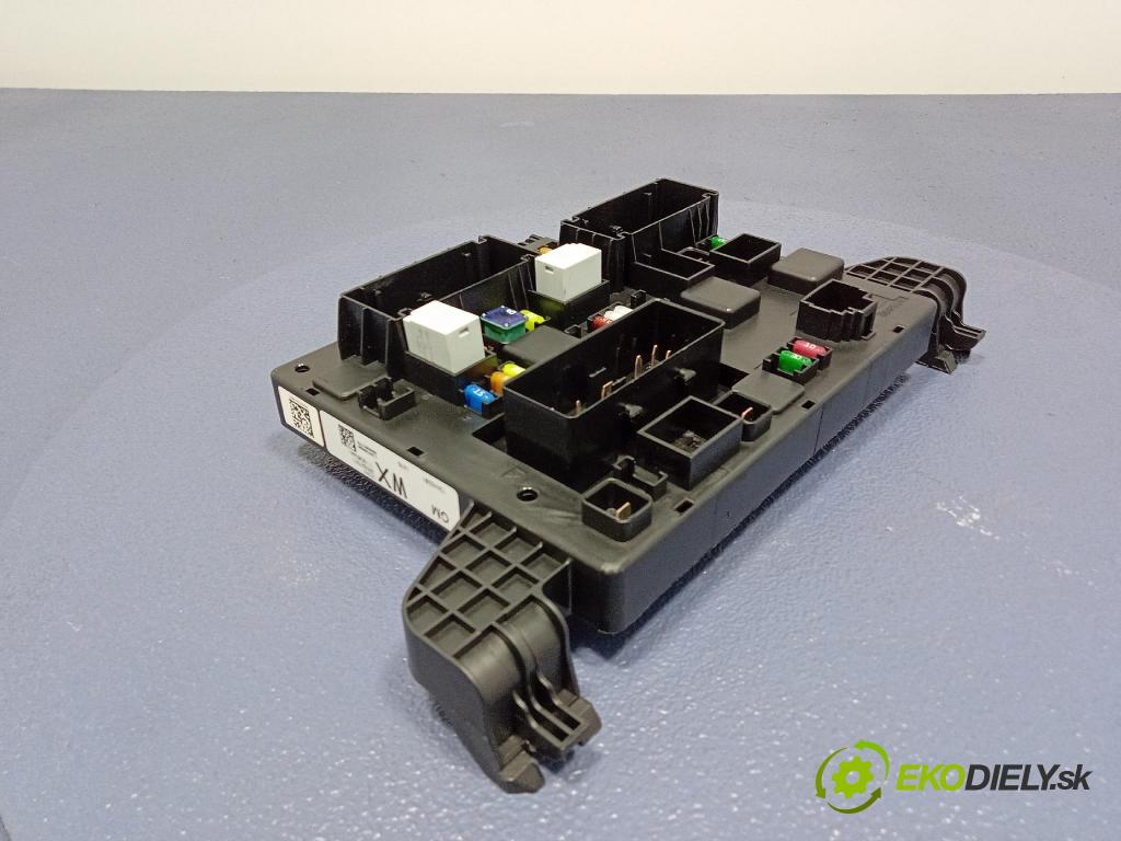 Opel Zafira 2016 skříňka Pojistky 13449201