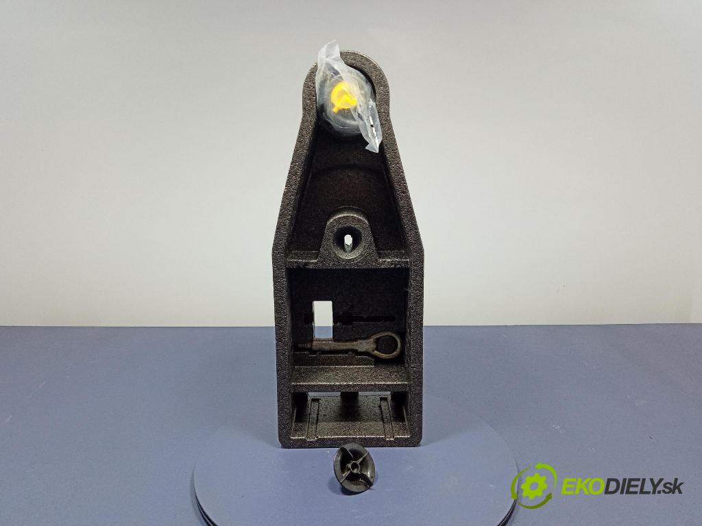 Opel Insignia 2011 koš kola: Náhradní 329755060