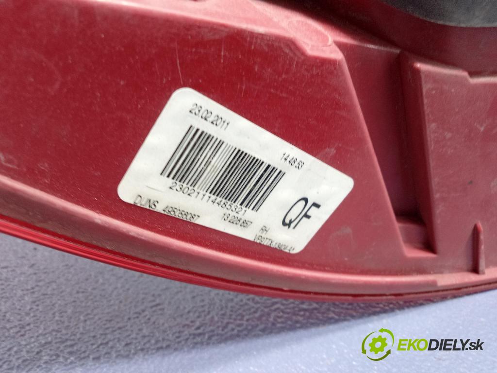 Opel Insignia 2011 světlo Zad: Práva: Mimo: 13226857