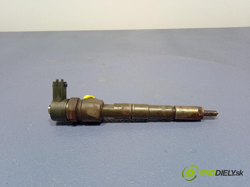 Opel Insignia 2011 vstřikovač 0445110327