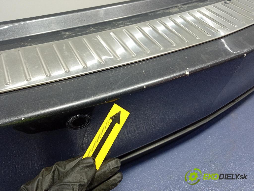 Opel Insignia 2011 nárazník Zad: