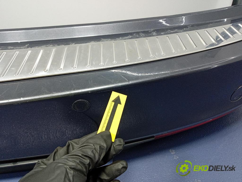 Opel Insignia 2011 nárazník Zad: