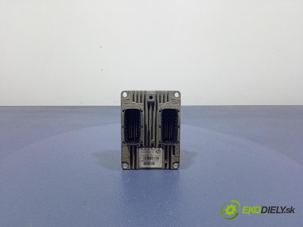 Fiat Albea 2006 řídící jednotka Motor: 51779527